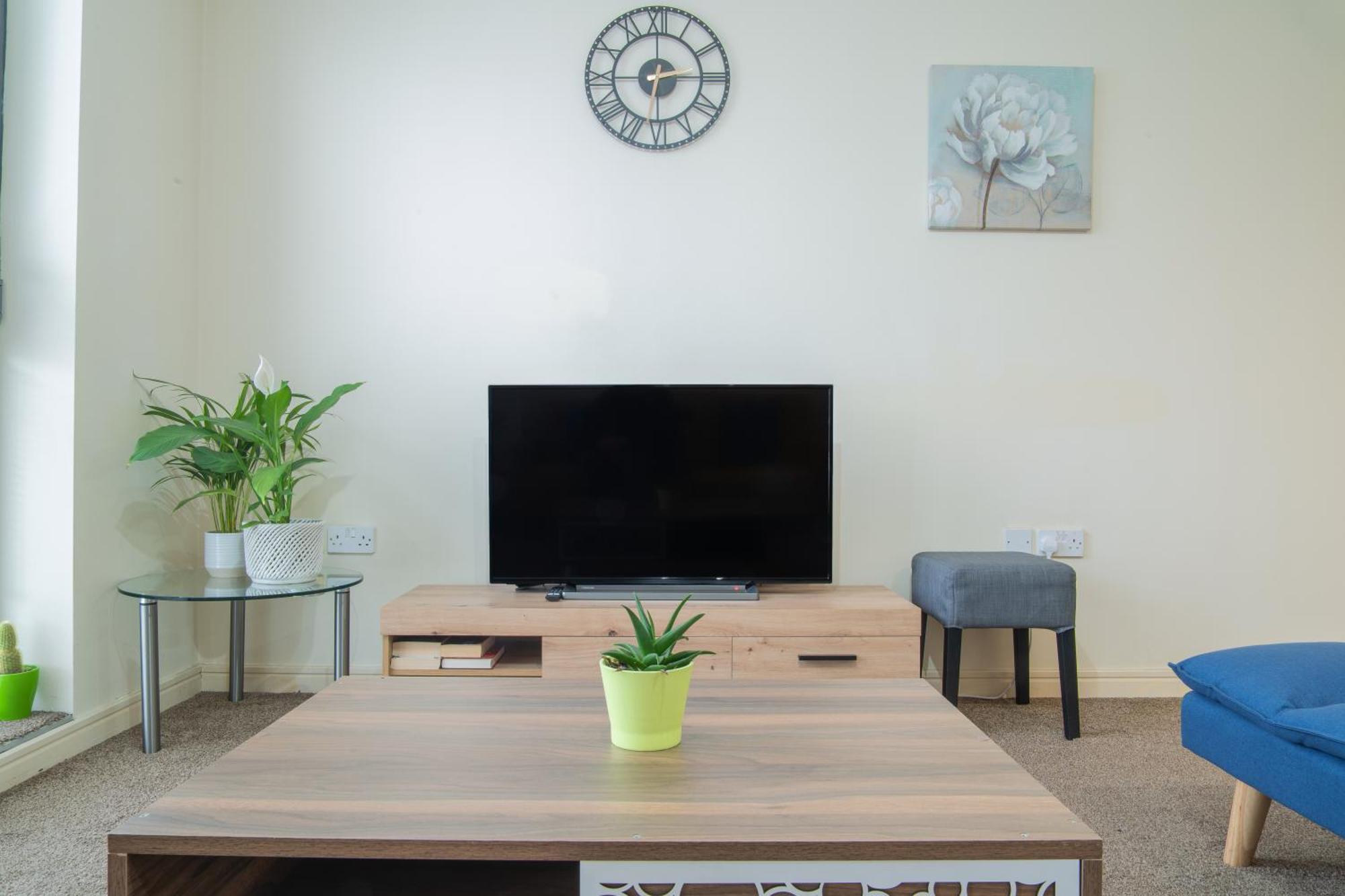 Stay In Our Stylish Flat! & Secure Building & Sleeps Up To 4 Birmingham Exterior photo
